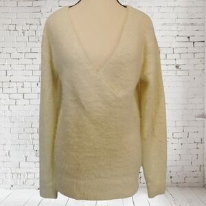 A New Day V-Neck Super Soft Relaxed Fit Fluffy Sweater Ivory Sz S Open To Offers